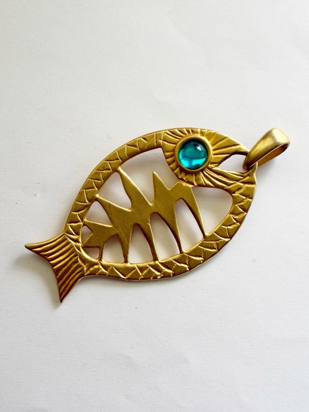 Express Vintage Large Fish Gold Tone Neckless Pendant